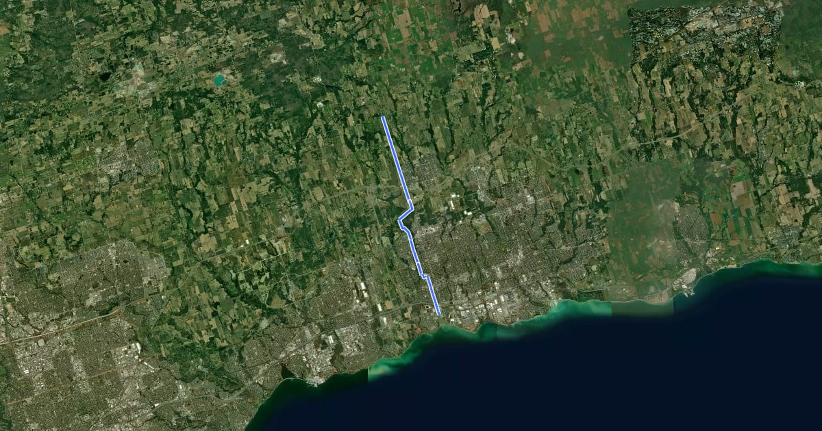 Маршрут Greenbelt Route to Waterfront Trail на спутниковом снимке
