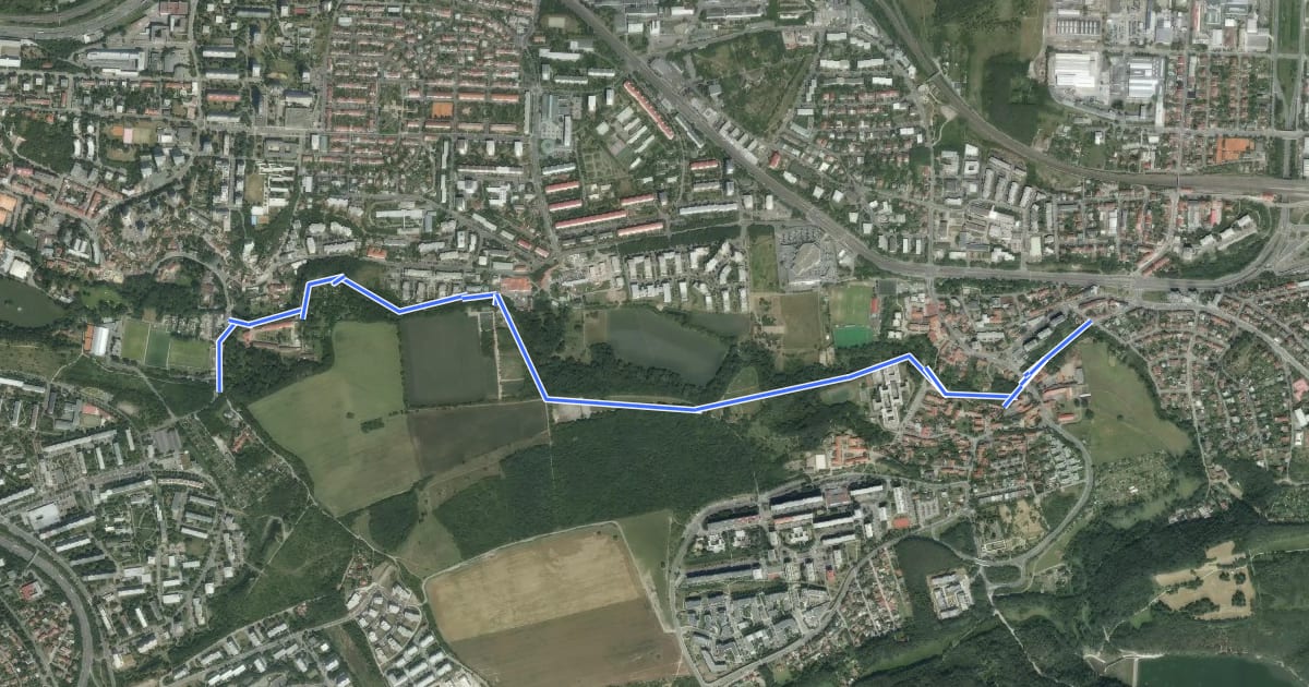 Маршрут Greenway Botič, značený úsek на спутниковом снимке