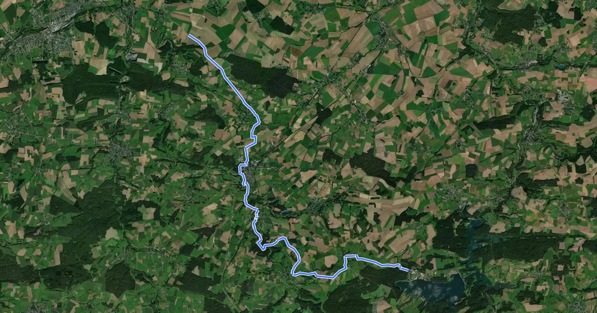 Маршрут GRP 125 Liaison vers GR 129 Beaumont на спутниковом снимке