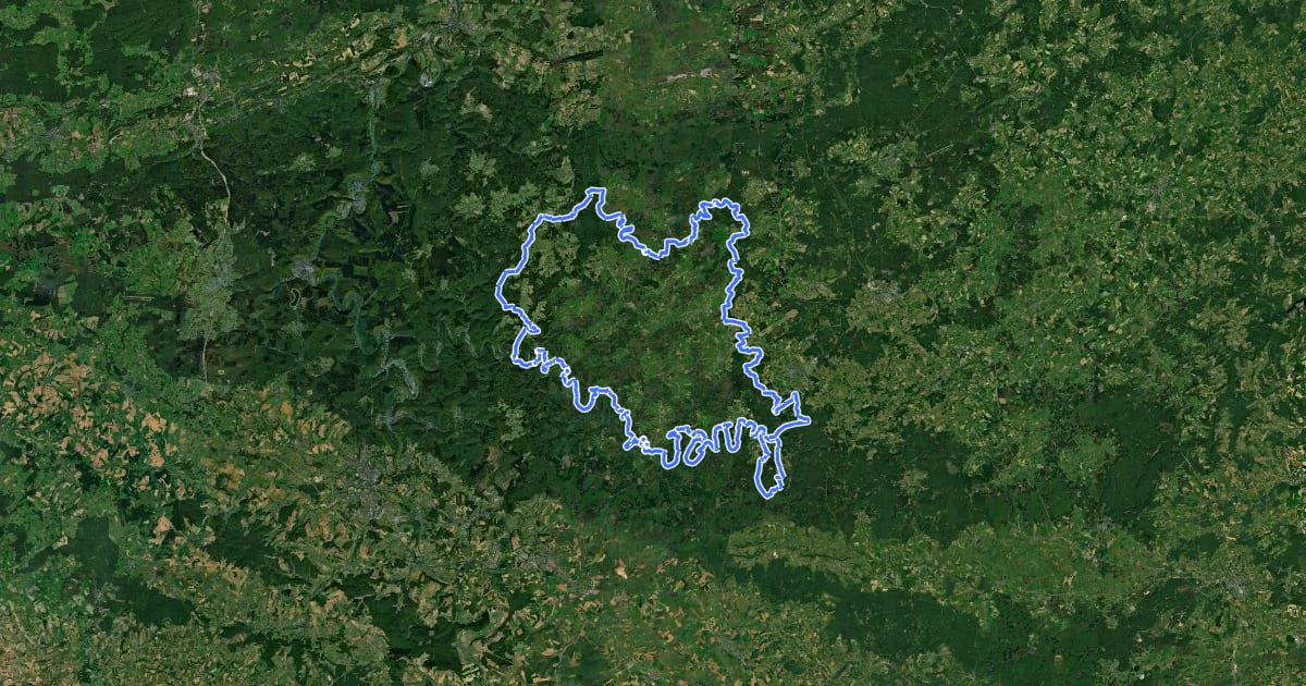 Маршрут GRP 161 Tour du Pays de Bouillon Parcours principal на спутниковом снимке