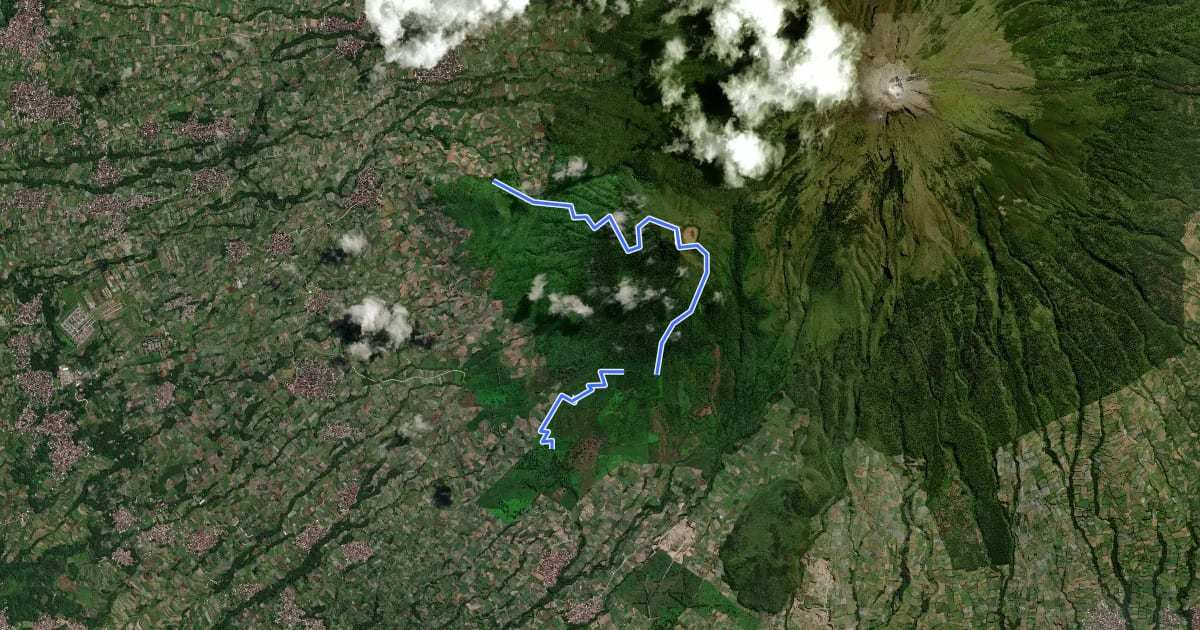 Маршрут Gunung Kembang на спутниковом снимке