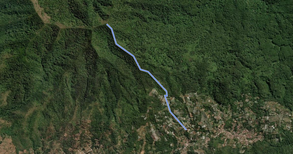 Маршрут Gunung Kerenceng на спутниковом снимке