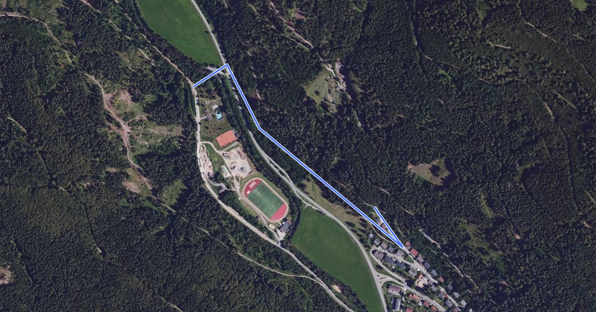 Маршрут Hans-Thoma-Weg - St. Blasien Ehem. Schwimmbad на спутниковом снимке