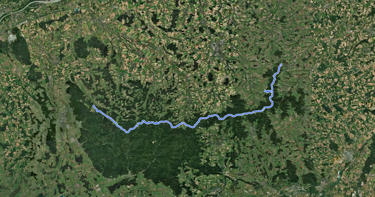 Маршрут Hausruck-Kobernaußerwald Wanderweg на спутниковом снимке