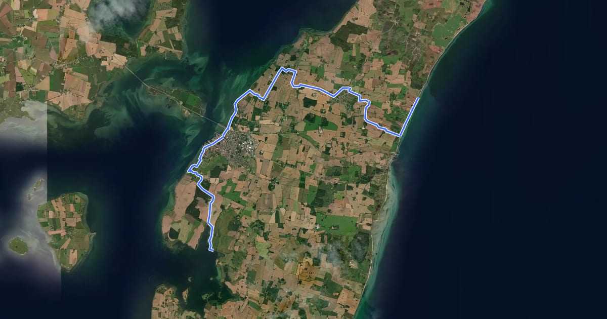 Маршрут Øhavsstien 6: Stengade Strand - Rudkøbing - Henninge Nor на спутниковом снимке