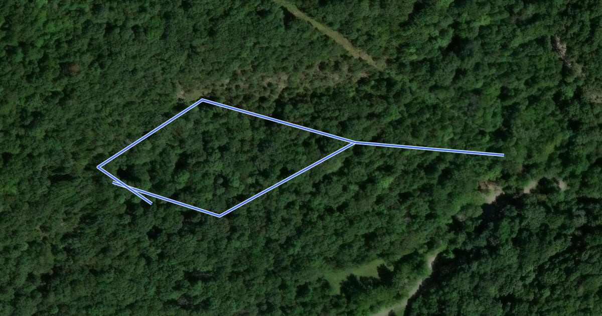 Маршрут Hawk's Cave Trail на спутниковом снимке