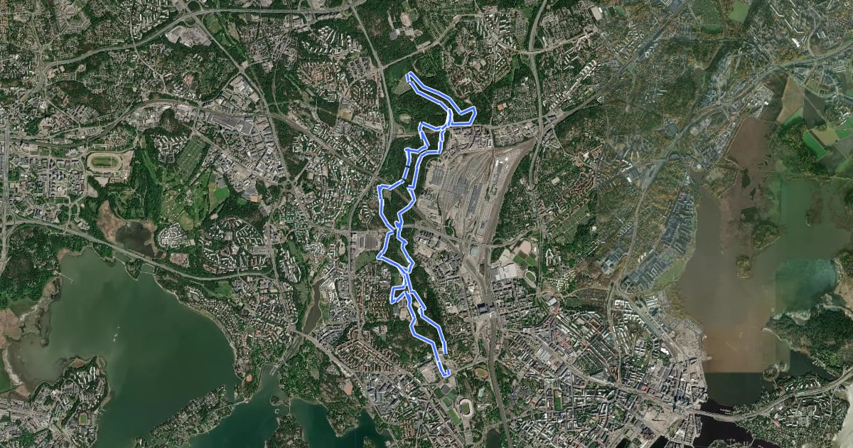 Маршрут Helsingin keskuspuisto MTB Reitti на спутниковом снимке