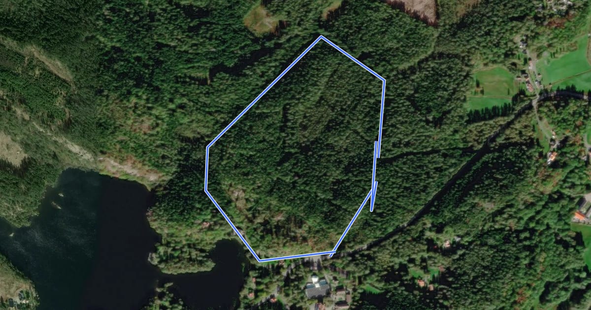 Маршрут Helsjön Skogsstigen на спутниковом снимке
