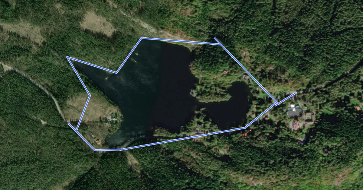 Маршрут Helsjön Strandvägen на спутниковом снимке