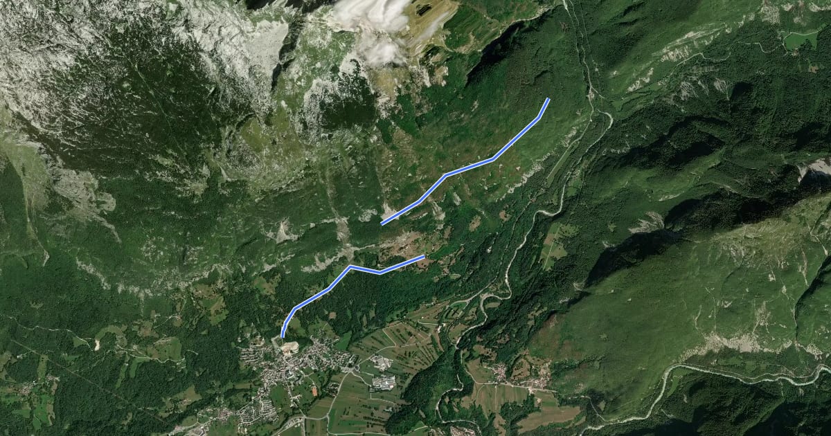 Маршрут Hiking route B3 на спутниковом снимке