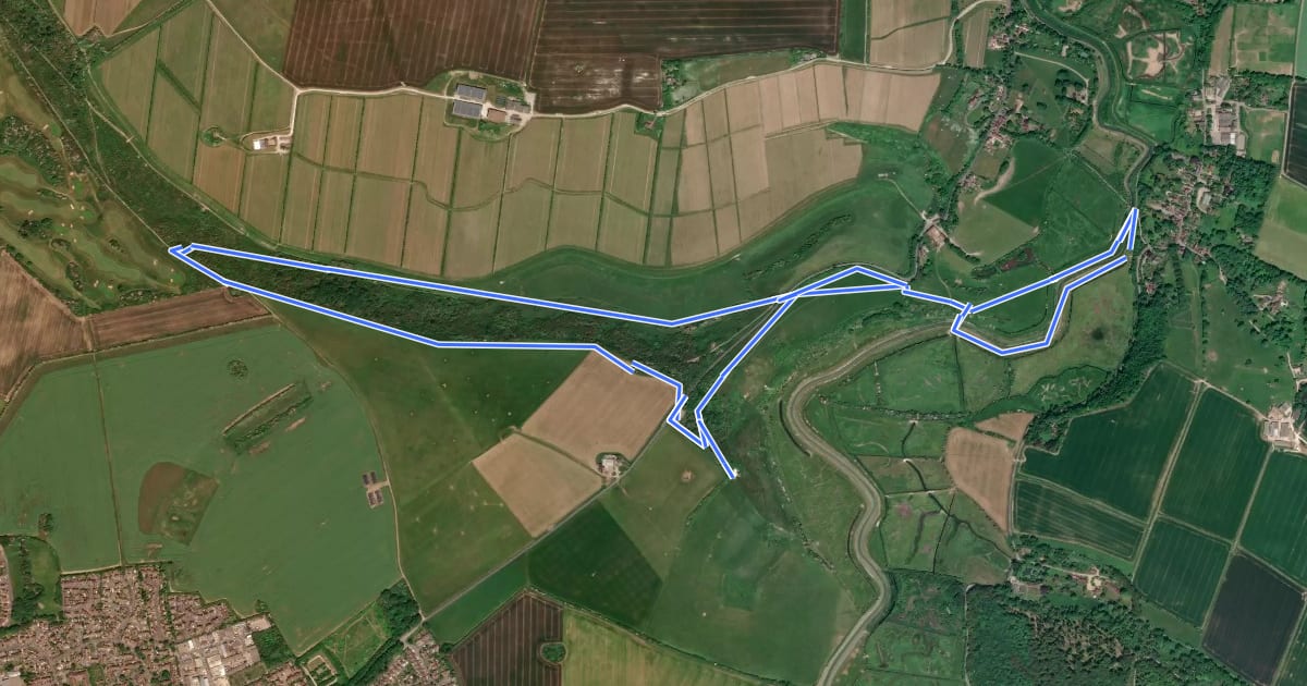 Маршрут Hill and Vale Walk at Frog Firle Farm, South Downs East на спутниковом снимке
