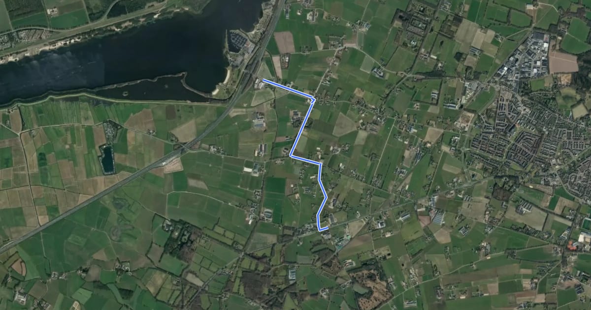 Маршрут Hoeverveldpad routeverkorter на спутниковом снимке