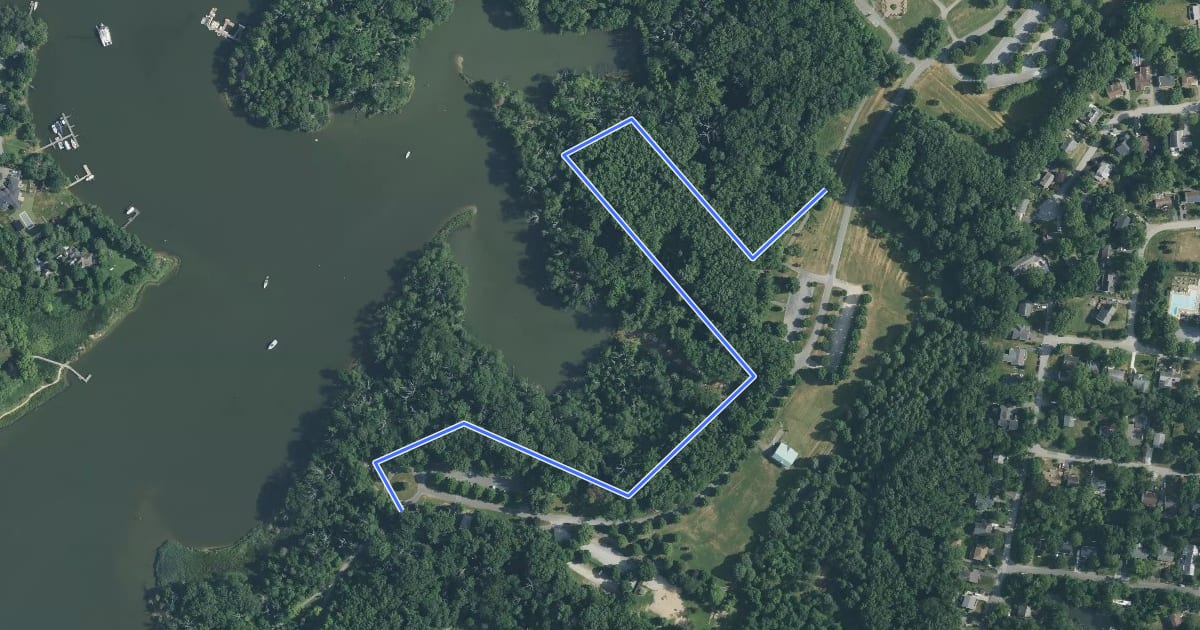 Маршрут Holly Pavilion Trail на спутниковом снимке