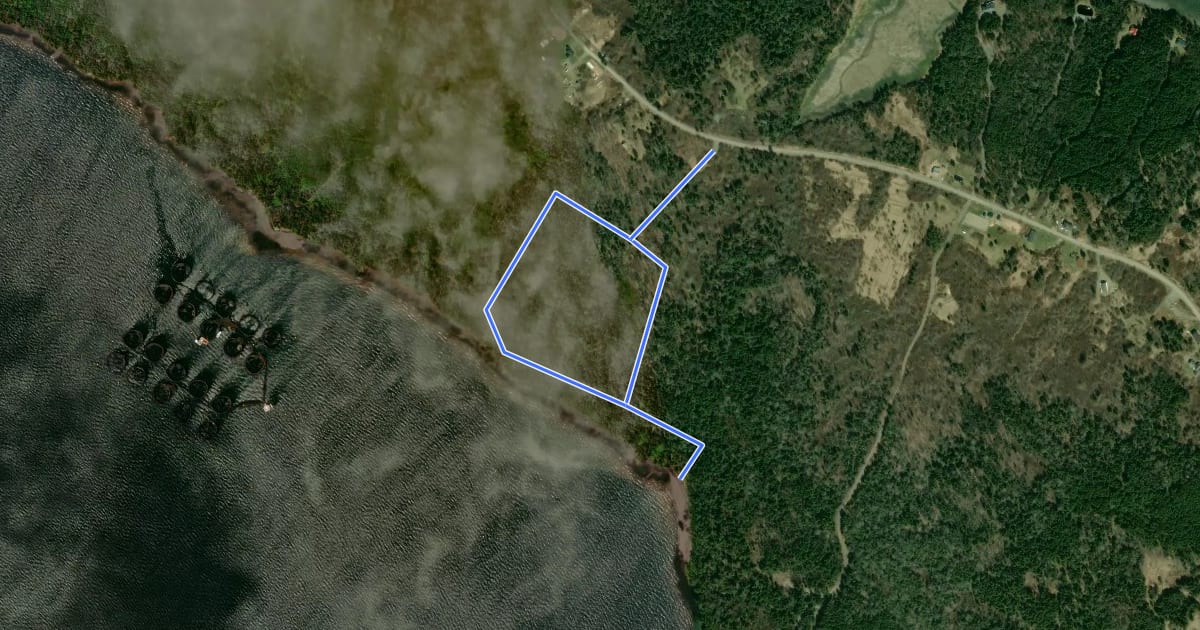 Маршрут Huckins Beach Trail на спутниковом снимке