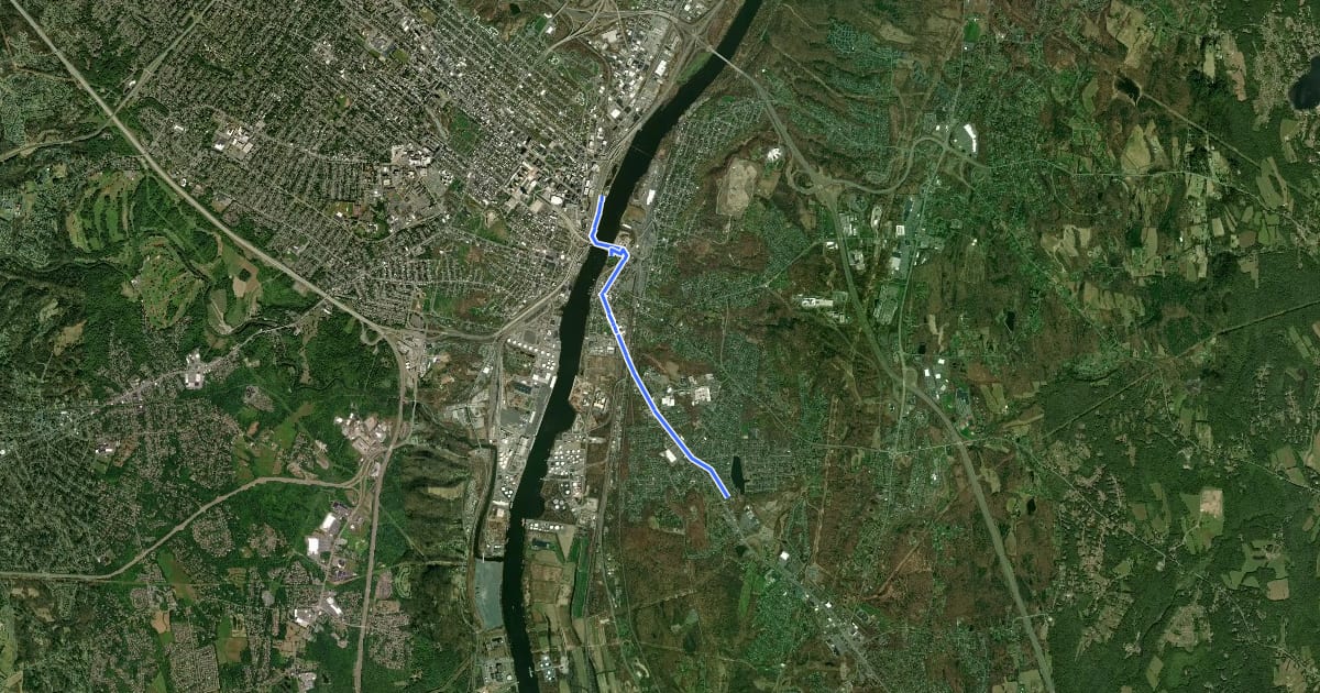 Маршрут Hudson Valley Greenway Trail (East Greenbush to Albany) на спутниковом снимке