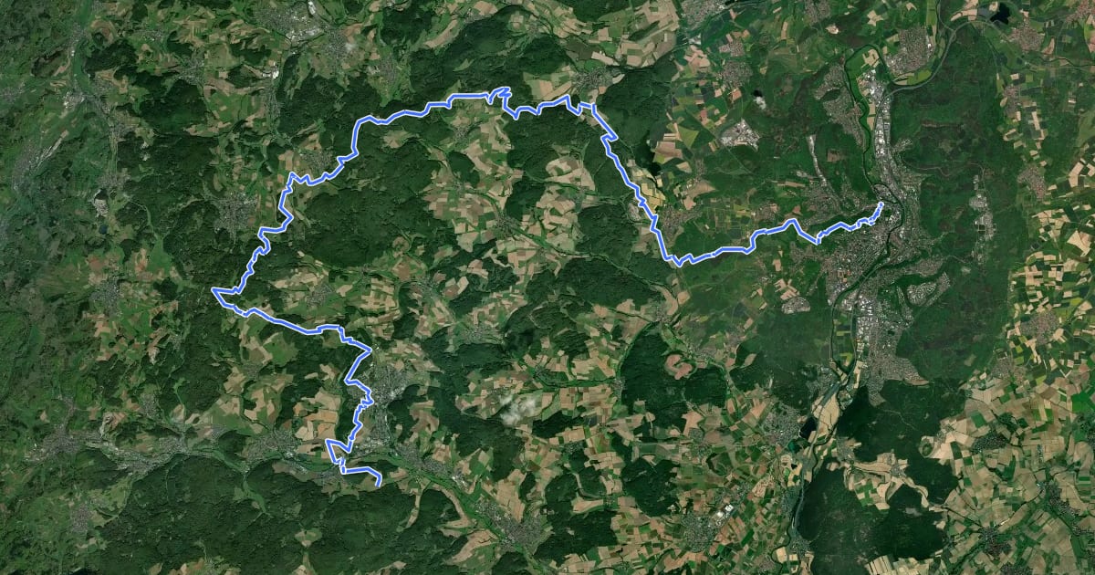 Маршрут Hugenotten- und Waldenserpfad (Hauptweg - Teilstrecke Gladenbach - Marburg) на спутниковом снимке