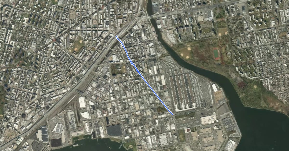 Маршрут Hunts Point Avenue на спутниковом снимке
