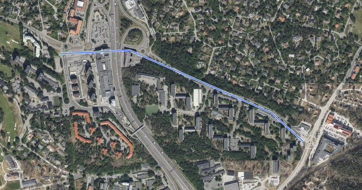 Маршрут Huvudcykelstråk längs Mörbyleden на спутниковом снимке
