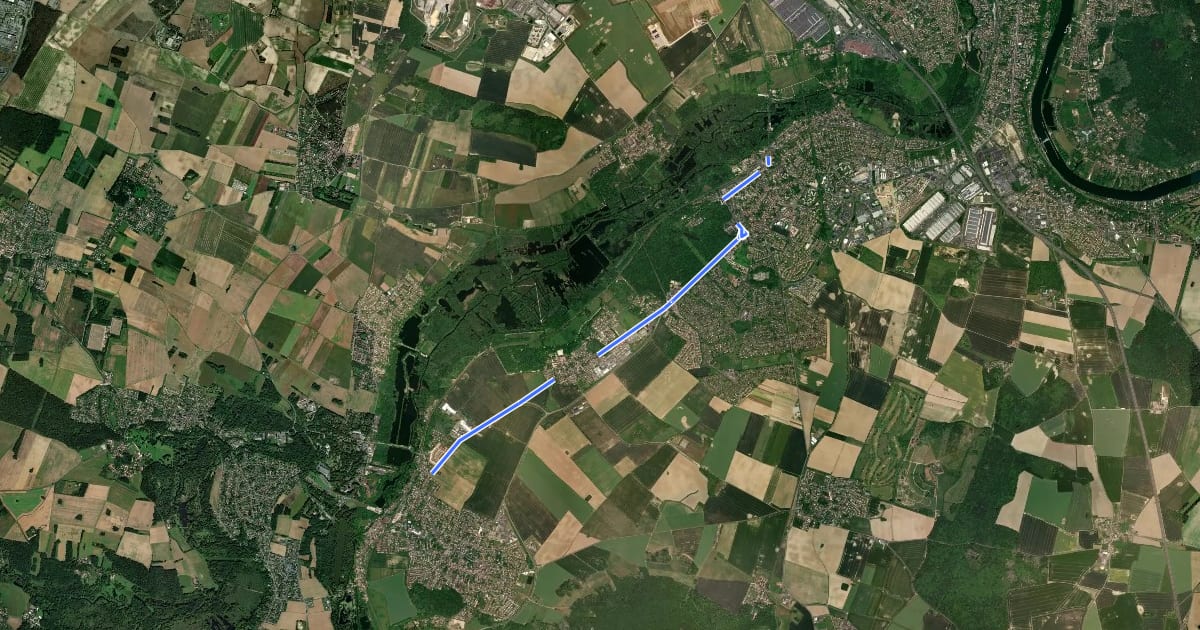Маршрут ID 10 de Corbeil-Essonnes à Ballancourt-sur-Essonne par Mennecy на спутниковом снимке