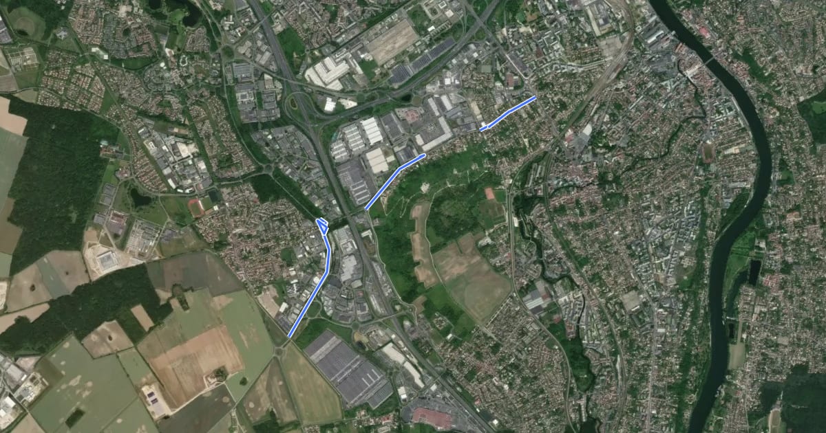 Маршрут ID 13 de La Ferté-Alais à Ballancourt-sur-Essonne на спутниковом снимке