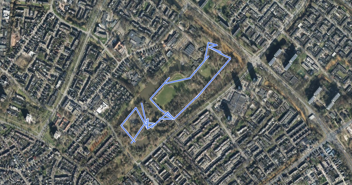 Маршрут IVN Bomenroute Mheenpark Apeldoorn на спутниковом снимке