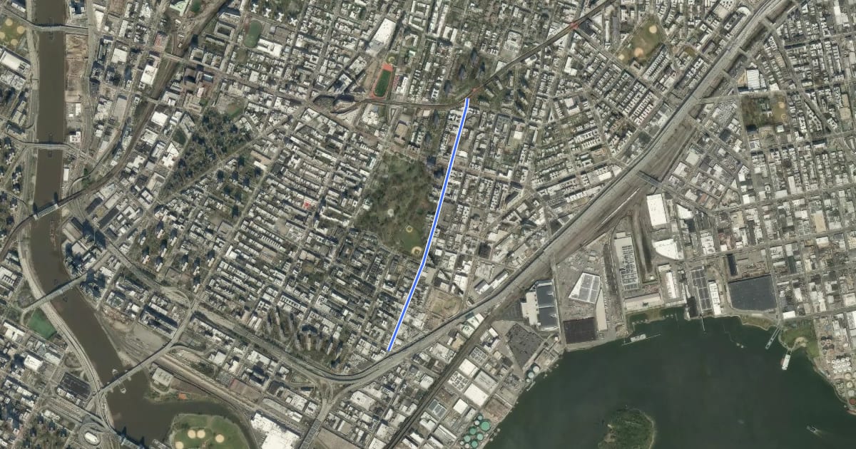 Маршрут Jackson Avenue Bike Boulevard на спутниковом снимке