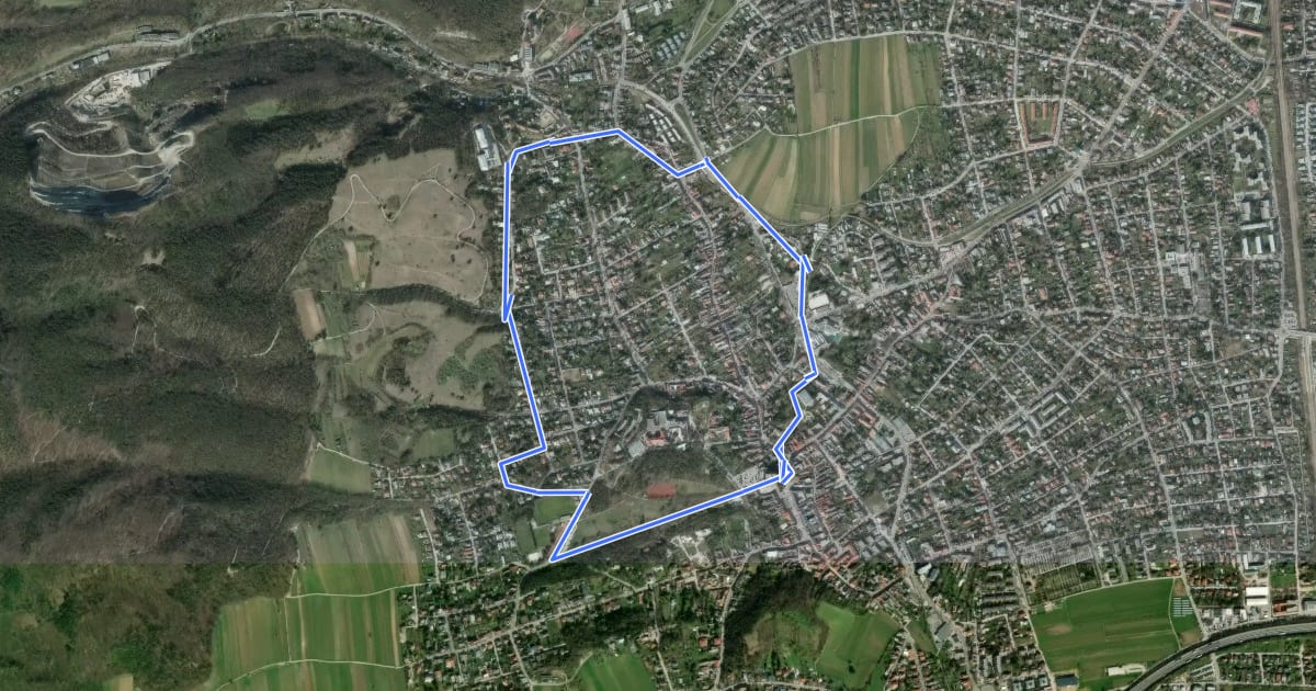 Маршрут jogging & nordic walking Strecke blau (Percholdsdorf) на спутниковом снимке