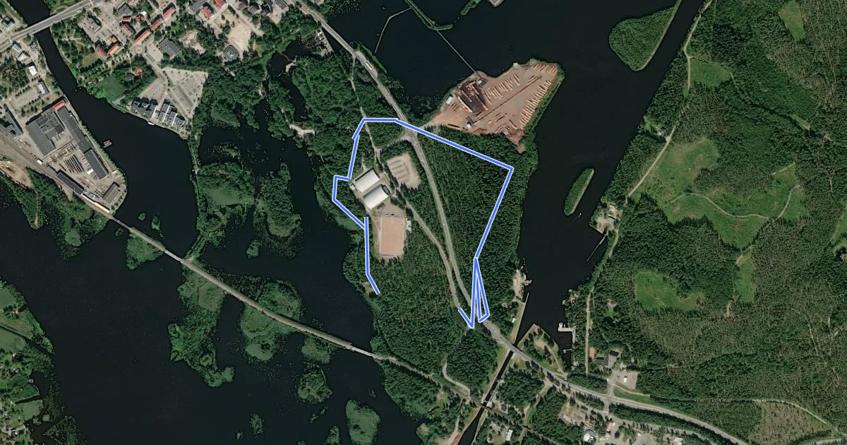 Маршрут Kämärin ulkoilureitti n. 2,5 km на спутниковом снимке