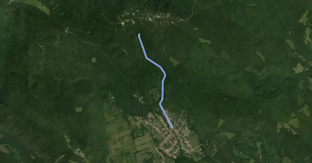 Маршрут K+ (Pilisszentkereszt, pilisszántói elágazás aut. m. – Kanyargós-patak-völgye – Dobogókői-erdő, Zsivány körút) на спутниковом снимке