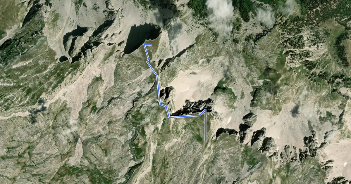Маршрут Karteros Pass - Gamila Trail на спутниковом снимке