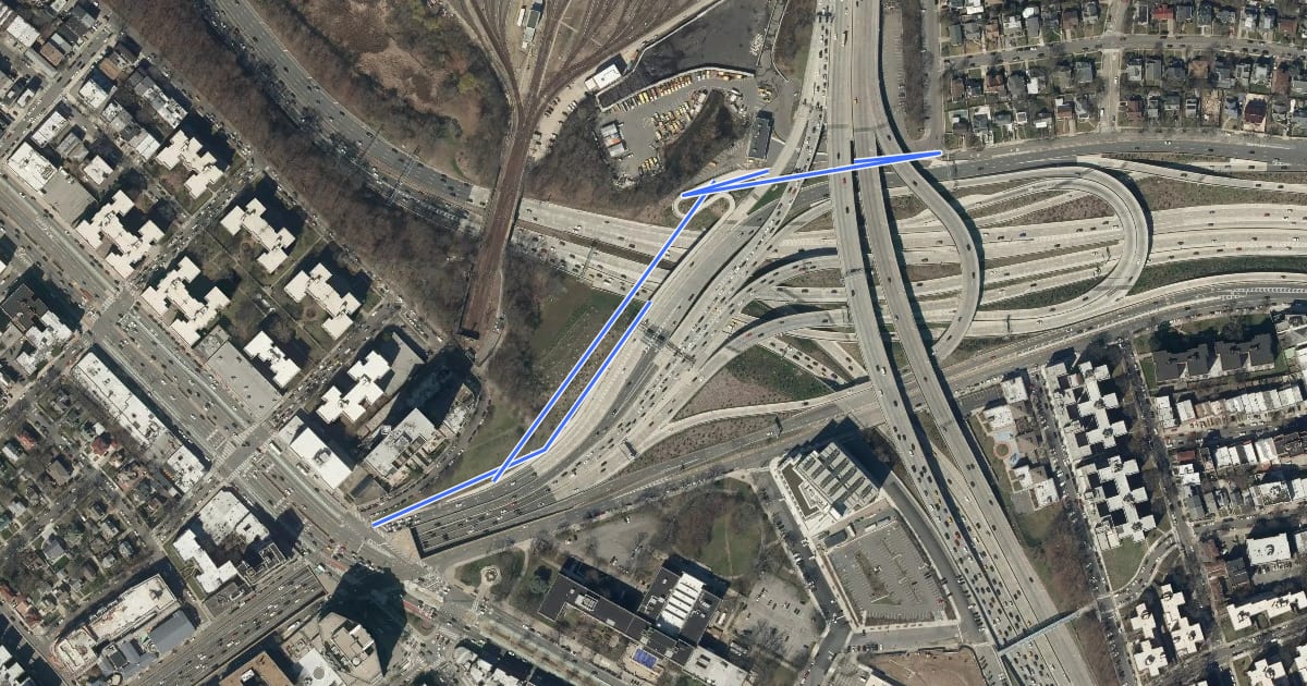 Маршрут Kew Gardens Interchange на спутниковом снимке