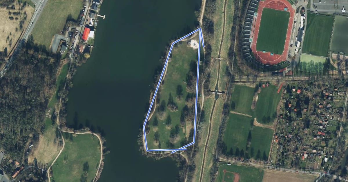 Маршрут Kiessee-Teilkurs 4a (0.8 km) на спутниковом снимке