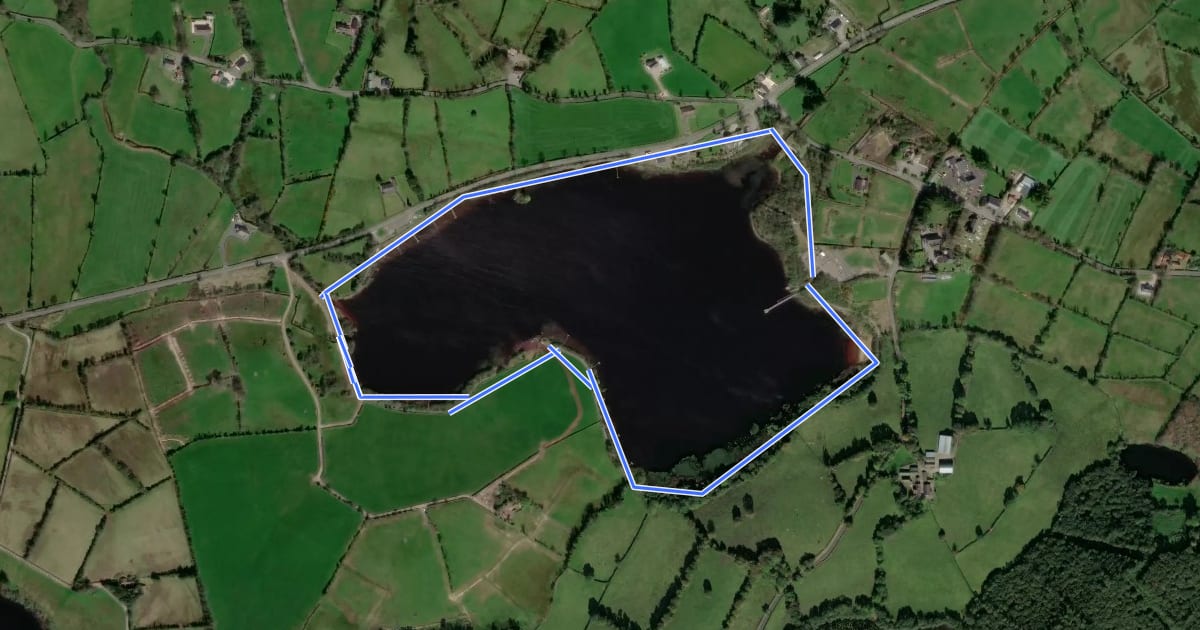 Маршрут Killyfole Lough Nature Walk на спутниковом снимке