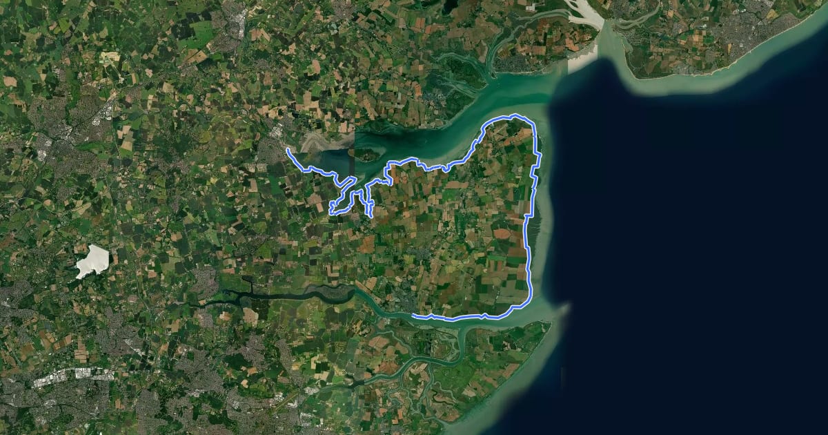Маршрут King Charles III England Coast Path: Burnham-on-Crouch to Maldon на спутниковом снимке