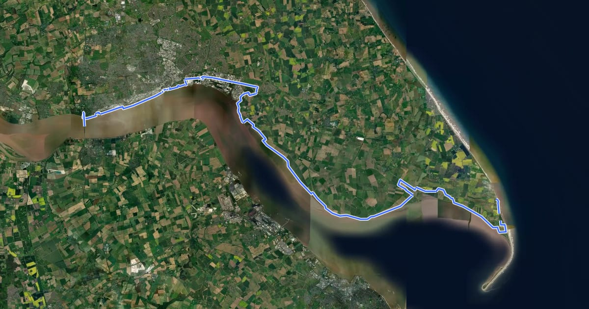 Маршрут King Charles III England Coast Path: Humber Bridge to Easington на спутниковом снимке