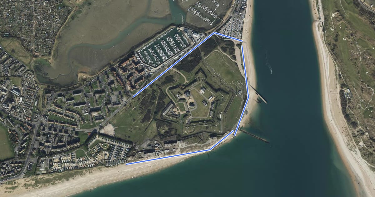 Маршрут King Charles III England Coast Path: Portsmouth to South Hayling: Fort Cumberland Alt Route на спутниковом снимке
