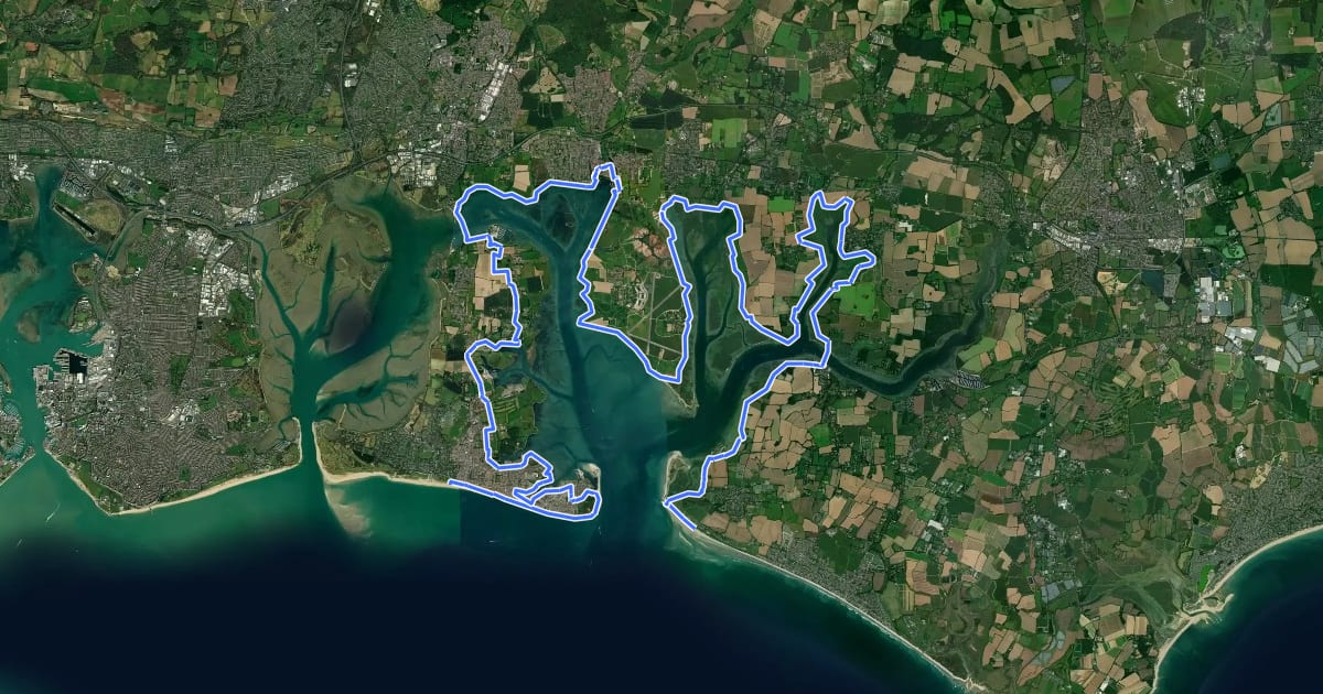 Маршрут King Charles III England Coast Path: South Hayling to East Head на спутниковом снимке