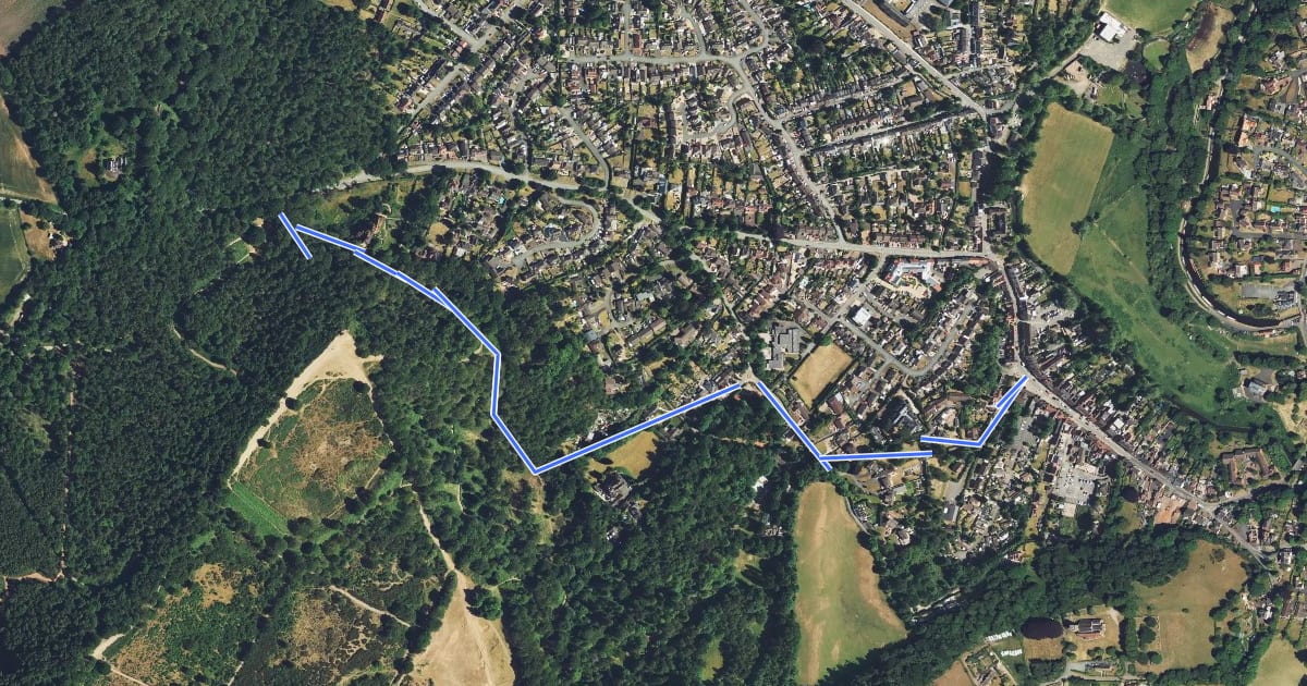 Маршрут Kinver Edge Village Trail, Kinver Edge на спутниковом снимке