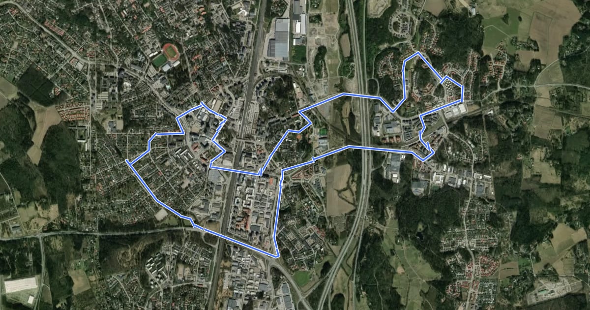 Маршрут Kirsikkapuukierros 11km на спутниковом снимке