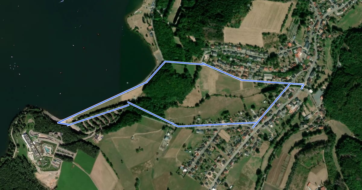 Маршрут Kleiner Rundweg Center Parc-Haus Seerose на спутниковом снимке