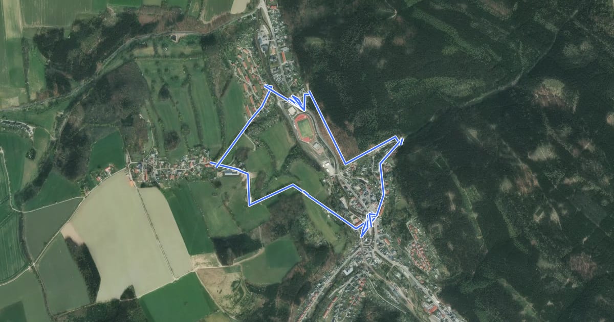 Маршрут Kleiner Rundweg Naundorf на спутниковом снимке