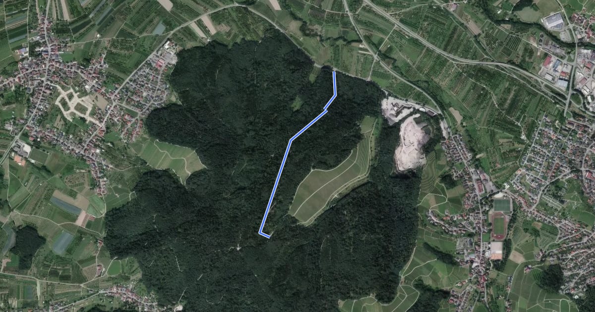 Маршрут Kreuztanne - Waldparkplatz Mösbach на спутниковом снимке