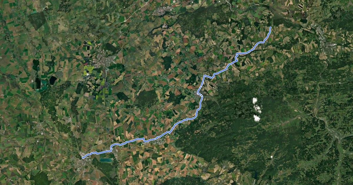 Маршрут Kroměříž, křiž., napojení na EV4 Moravská stezka - Němetice, křiž., napojení na 6215 на спутниковом снимке