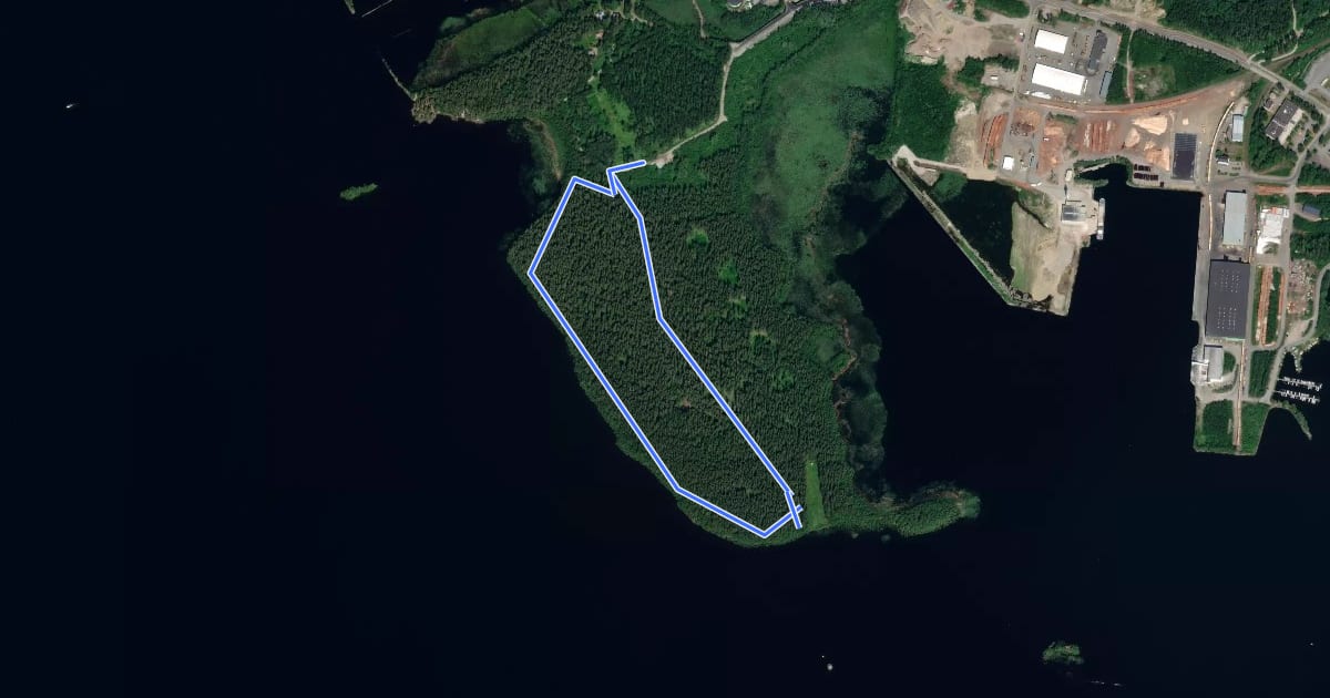 Маршрут Kuhasalon luontopolku 2 km на спутниковом снимке
