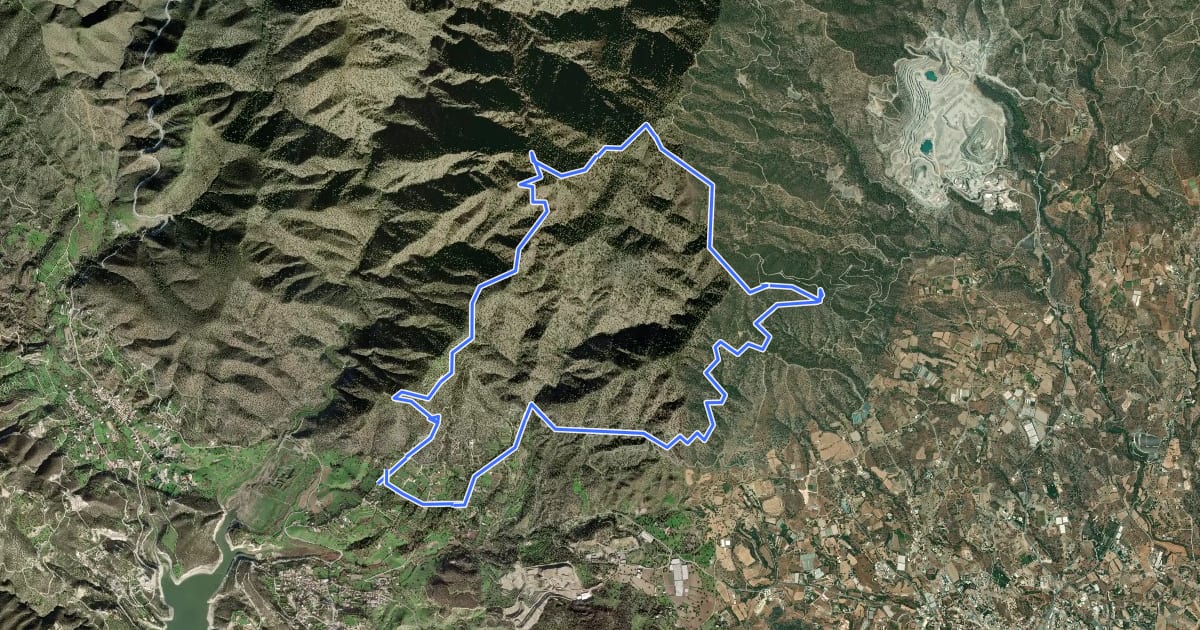 Маршрут Kyparissia Grand Circular Trail на спутниковом снимке