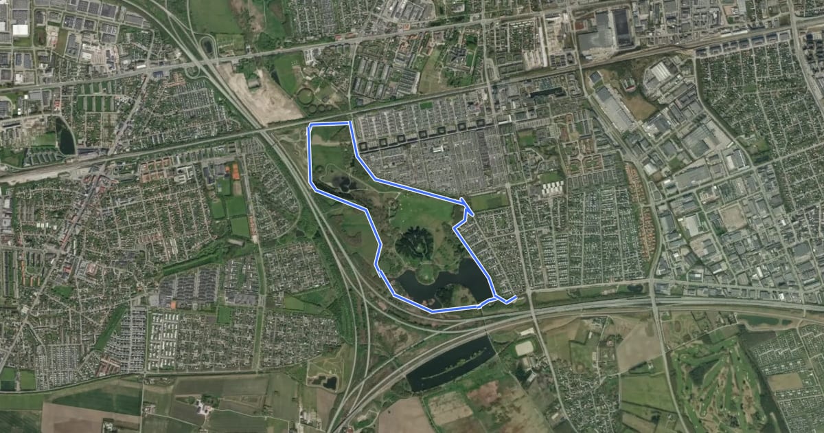 Маршрут Løberuter i Albertslund - Blå rute i Kongsholmparken 5 km на спутниковом снимке