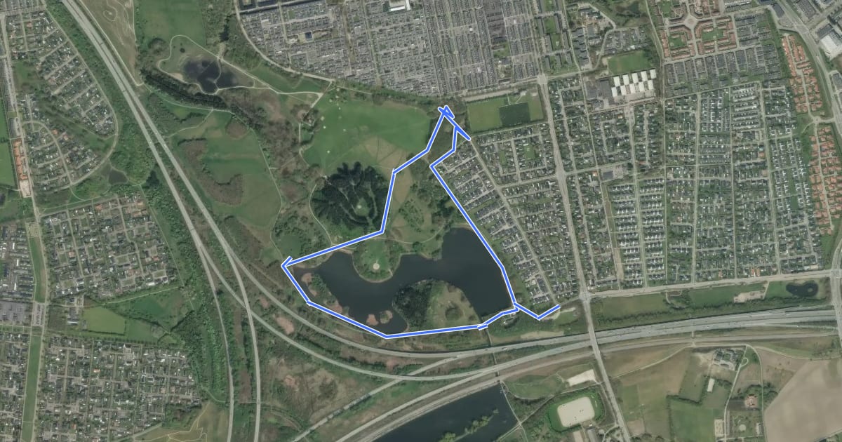 Маршрут Løberuter i Albertslund - Rød rute i Kongsholmparken 3 km на спутниковом снимке