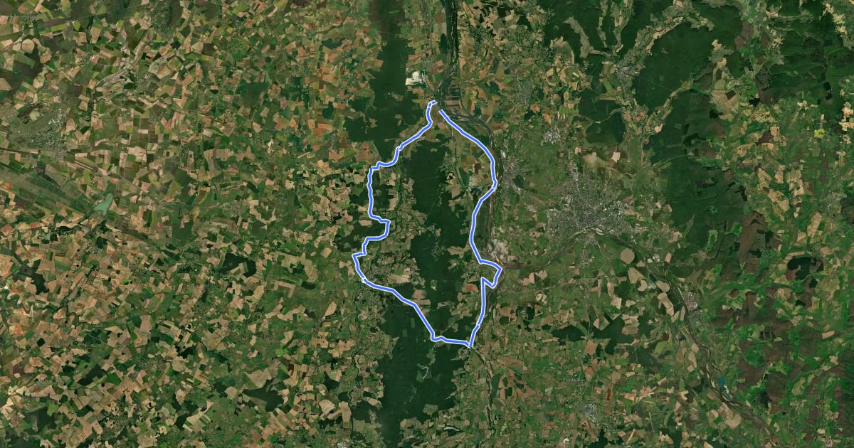 Маршрут L'échapée belle, entre Loire, Aubois et Allier на спутниковом снимке