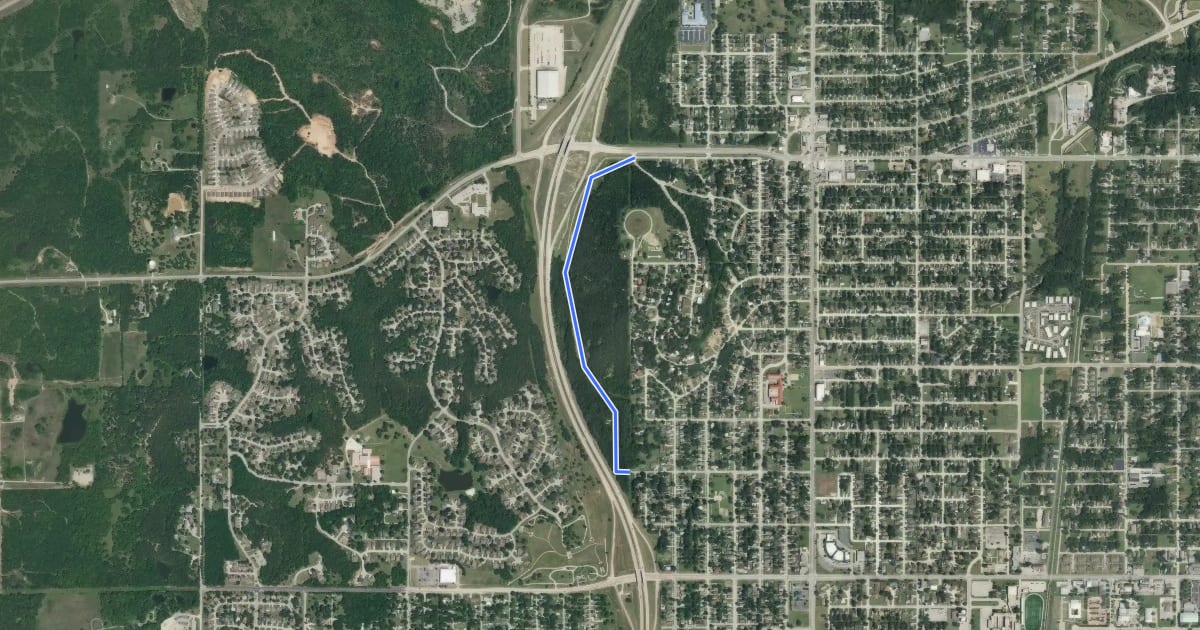 Маршрут L L Tisdale Parkway Trail на спутниковом снимке