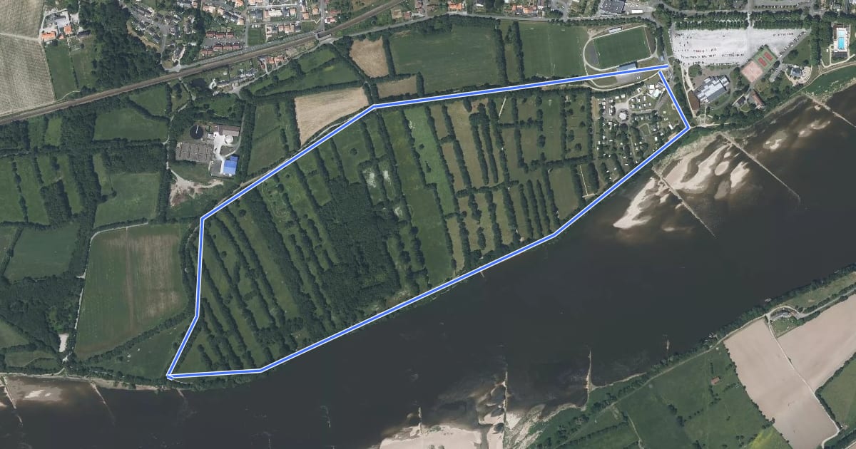 Маршрут L'Île Mouchet на спутниковом снимке